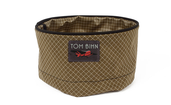 A Large Travel Tray in Coyote (brown with white grid) 200 Halcyon.